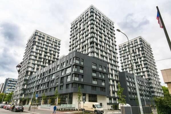Residence Garden Tower - Parking Prague Exterior photo
